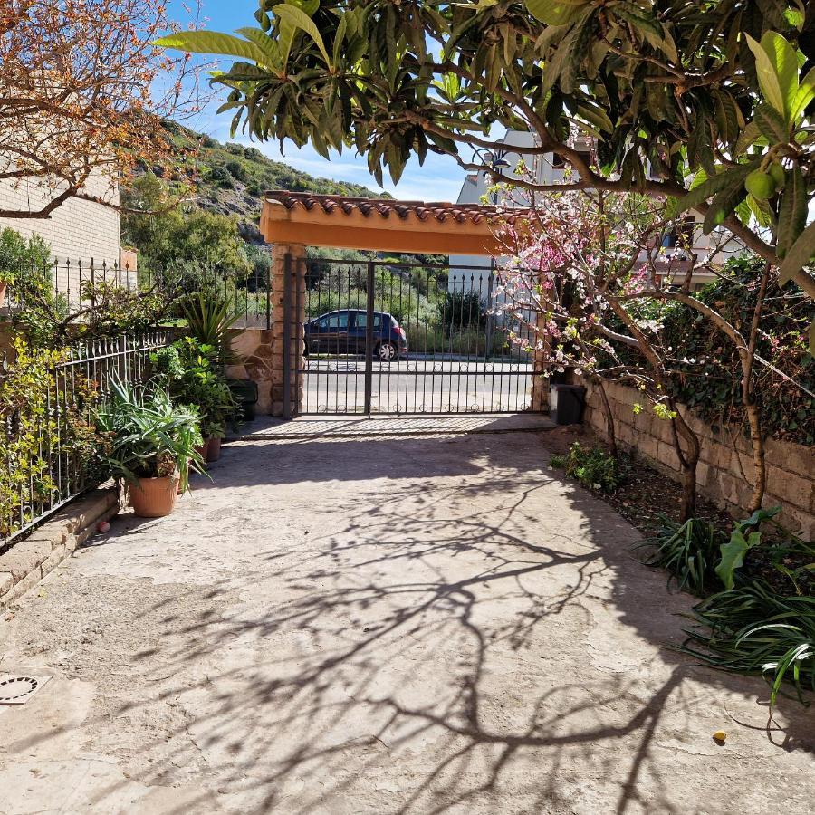 Appartamento Casa Vostra Bosa Exteriör bild