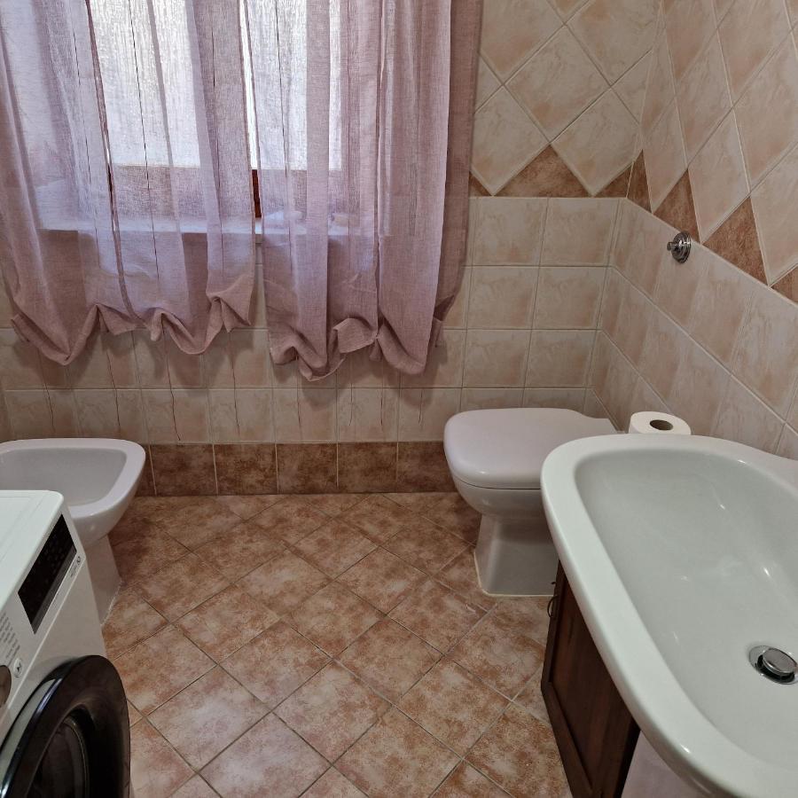 Appartamento Casa Vostra Bosa Exteriör bild